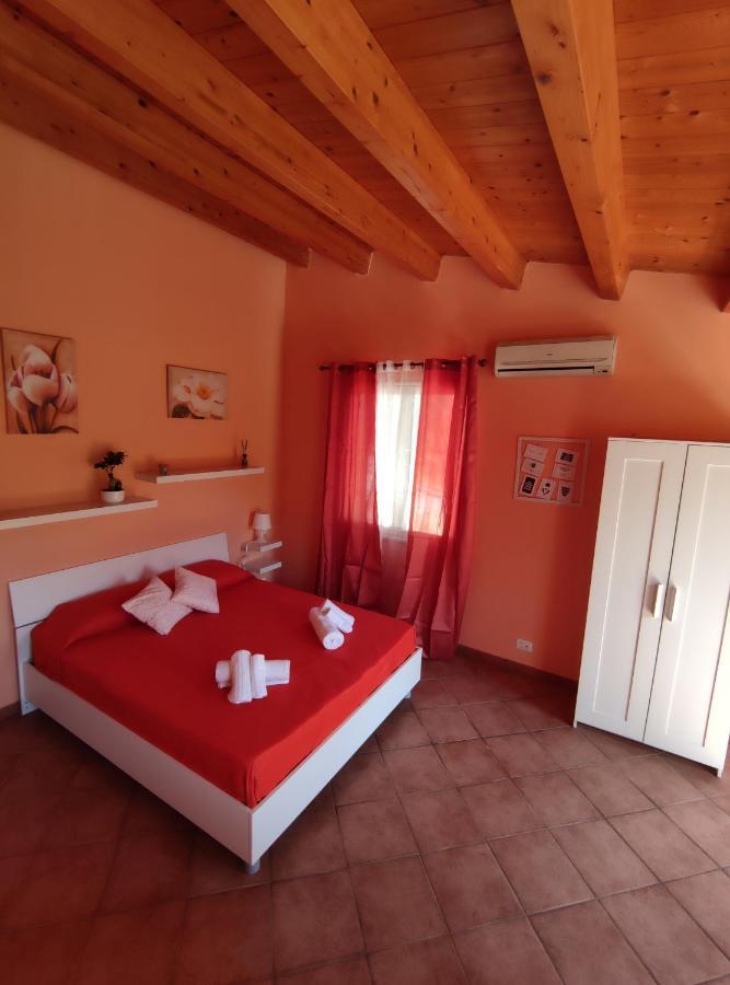 Villa Martino Apartments Cefalù Quarto foto
